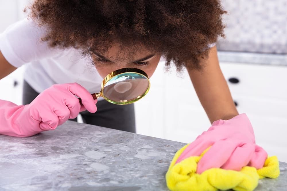Çocuk ve Ergenlerde Obsesif Kompulsif Bozukluk (OKB): Belirtiler ve Tedavi Çocuk ve Ergenlerde Obsesif Kompulsif Bozukluk (OKB): Belirtiler ve Tedavi